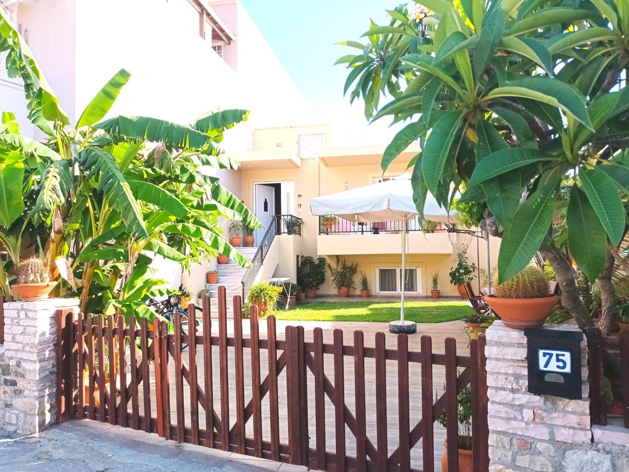 Family Yard House Kos Cidade de Kos Exterior foto